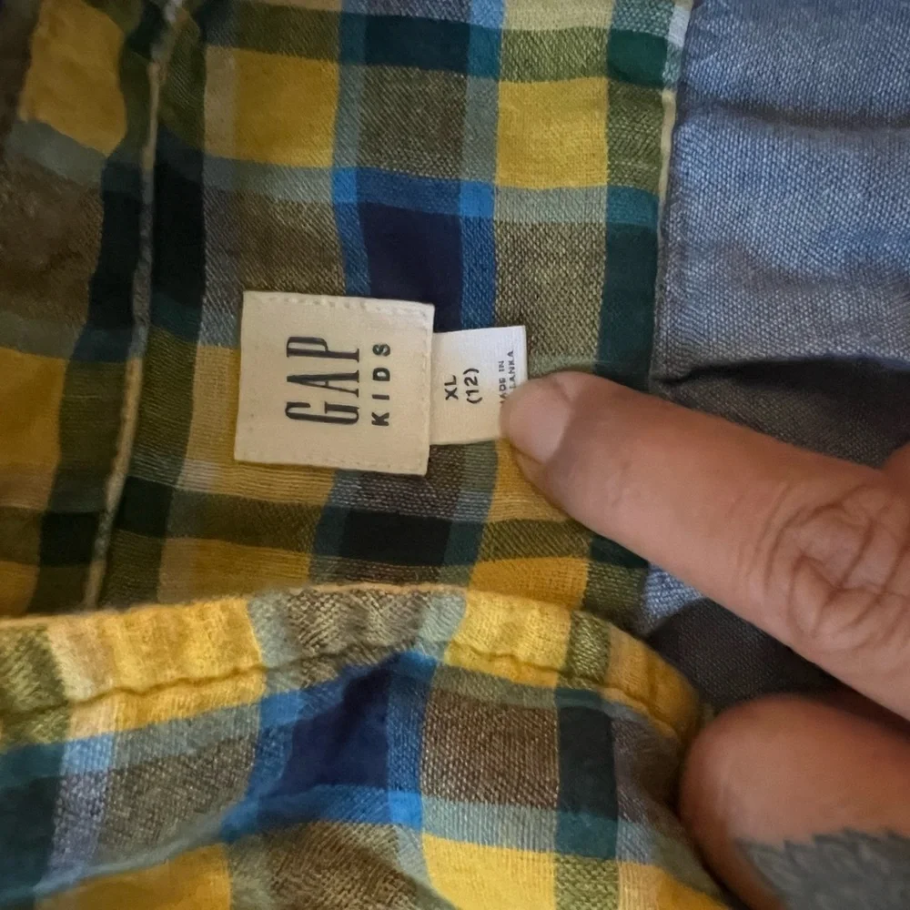 Gap Button Down Shirt‎ Plaid